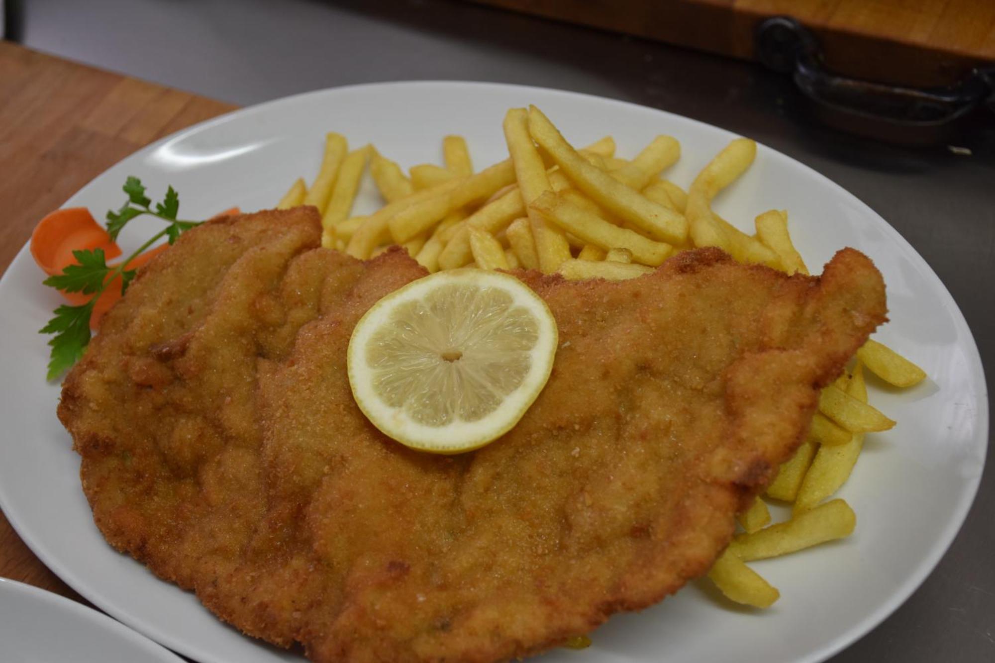 Gasthaus Und Pension Halli-Galli 帕绍 外观 照片